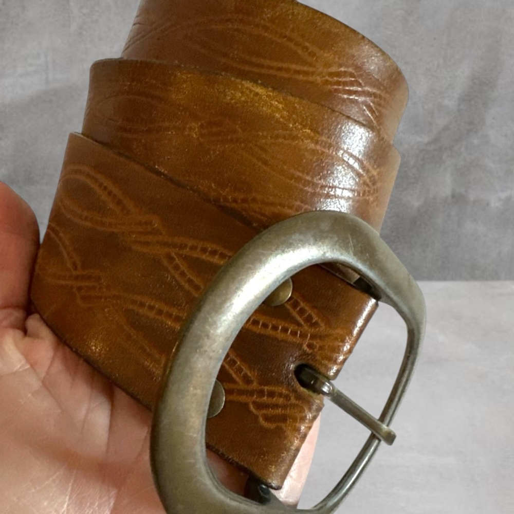 Tooled Leather Buckle Y2K Vintage Tooled Leather Unisex Belt SZ 34